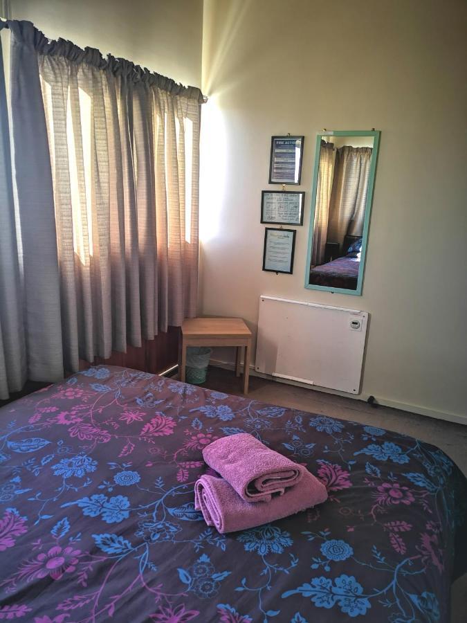 Mountain Jade Backpackers,Private Rooms & Studios 호키티카 외부 사진